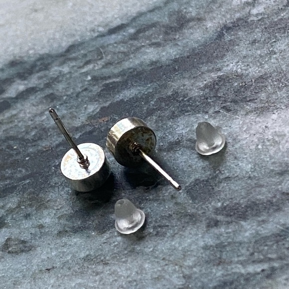 ๐Sale ๐2 for $10 NWOT never worn 2 tone white silver (color) post earrings - Picture 2 of 4